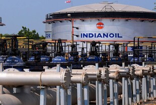 Індія закуповує американську нафту замість російської після попереджень США